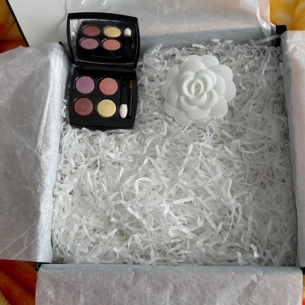 CHANEL 68 Delices multi-effect Quadra Eyeshadow - Picture 6 of 8